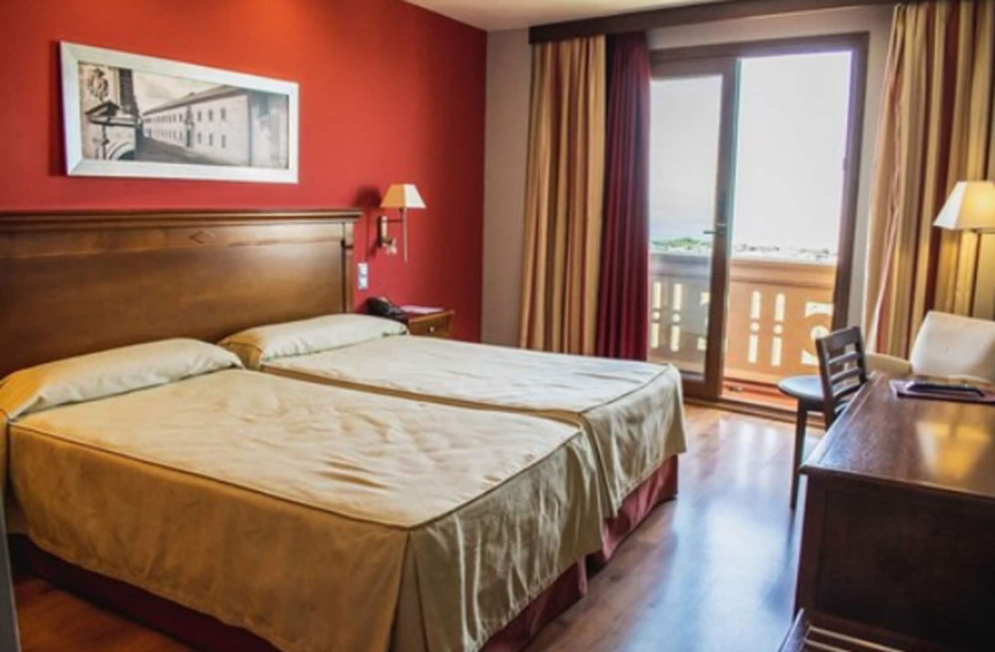 Hotel Campos De