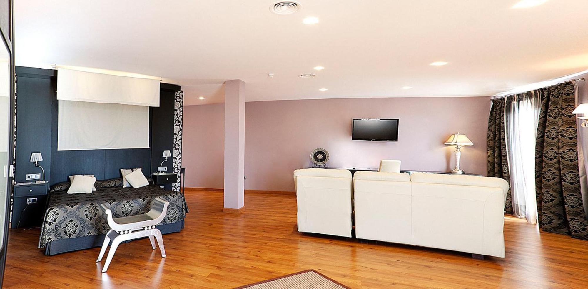 Hotel Campos De